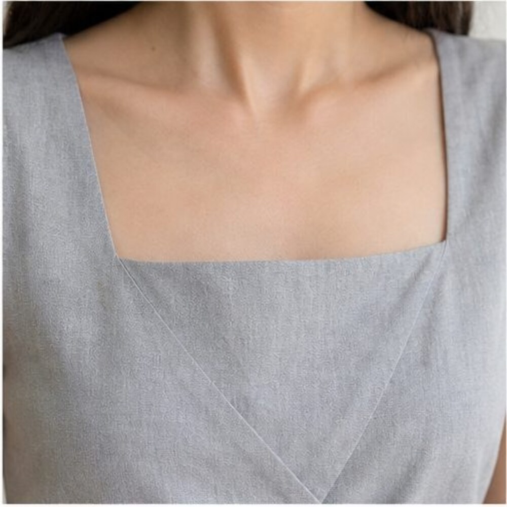 Gray Smocked Top - Picture 4 of 6